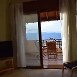 Lena Apartman *