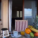 Lena * Hriszí Aktí Haniá