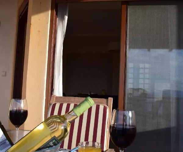 Lena Апартаменты