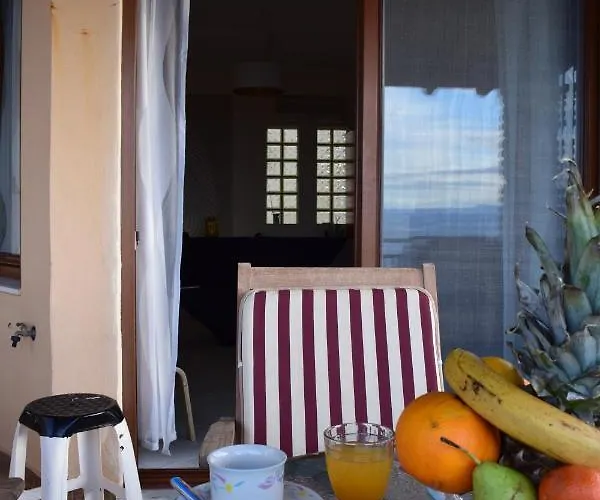 Lena * Ханья (Крит)